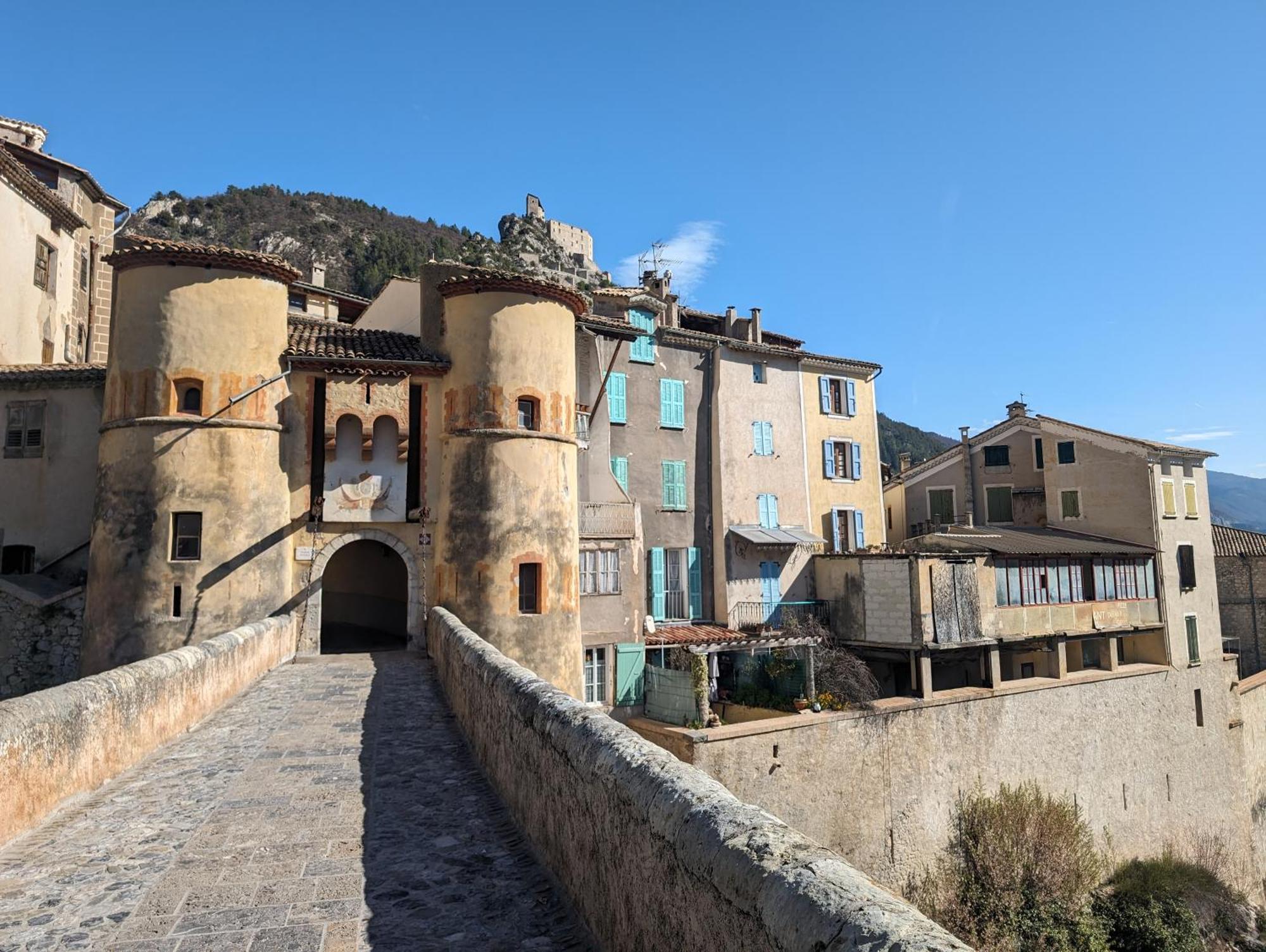 Duplex "La Belle Vue " Daire Entrevaux Dış mekan fotoğraf